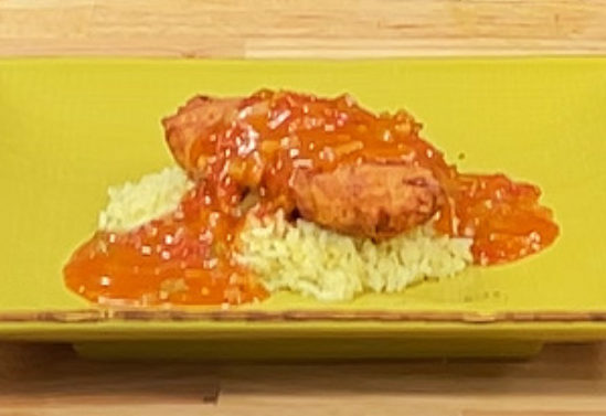 Tchoupitoulas Smothered Chicken